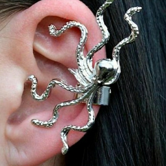 Jewelry - 🐙 Octopus Ear Cuff- silver